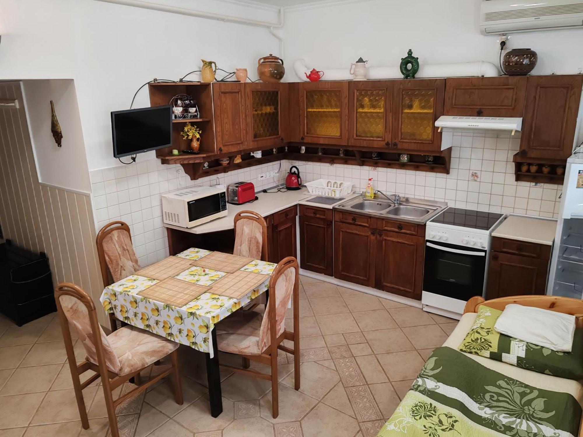 Apartment Patricia With Garden บูดาเปสต์ ภายนอก รูปภาพ